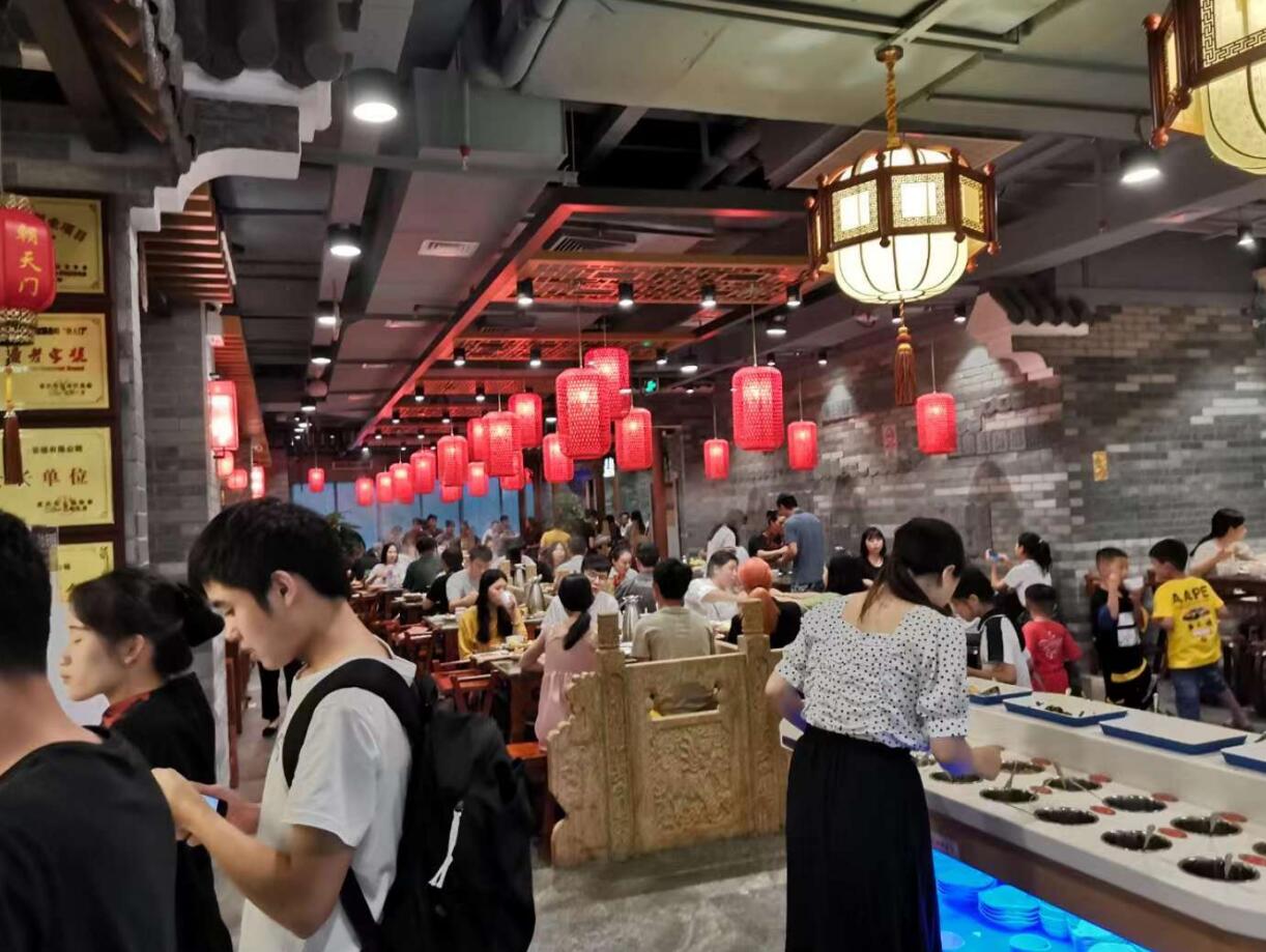 臨汾開火鍋加盟店，遇到同行搶生意怎么辦？