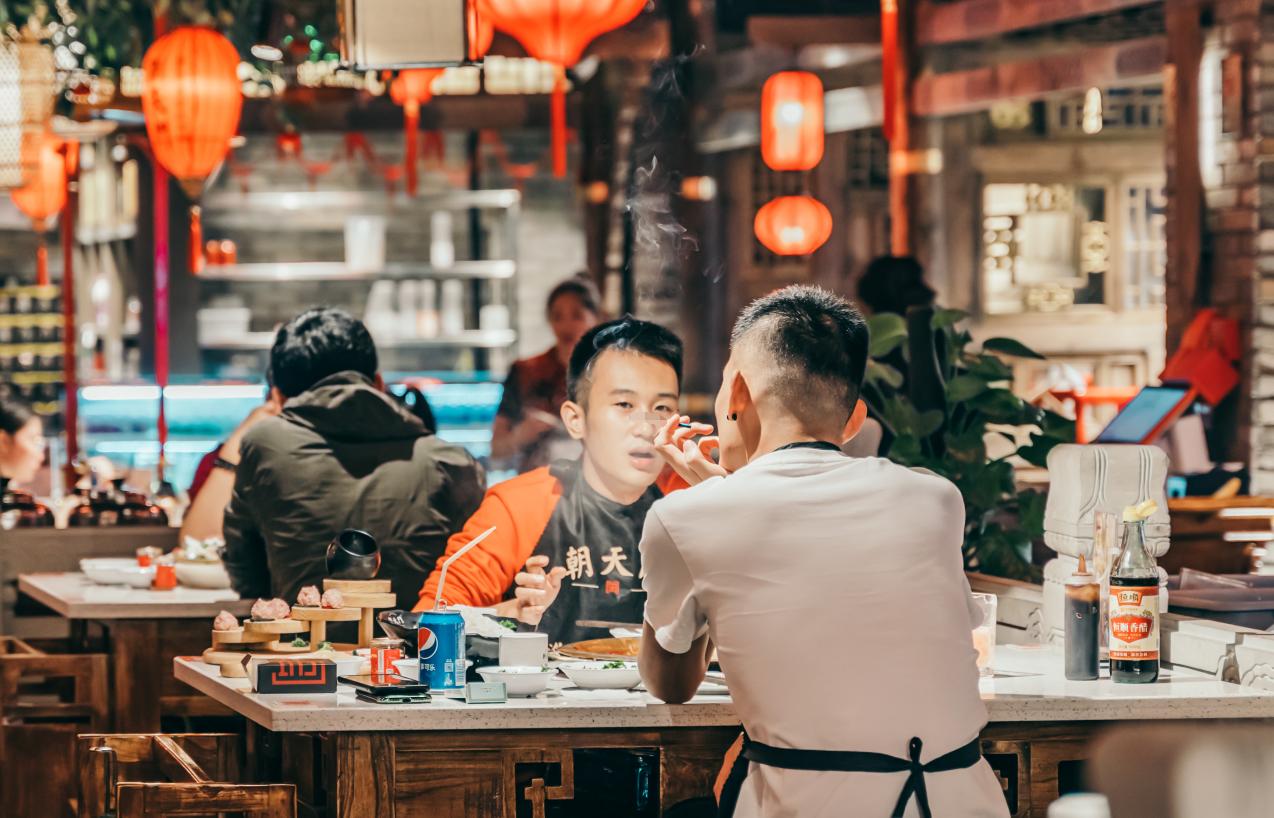 美蛙魚(yú)頭火鍋很火，背后的邏輯是什么？