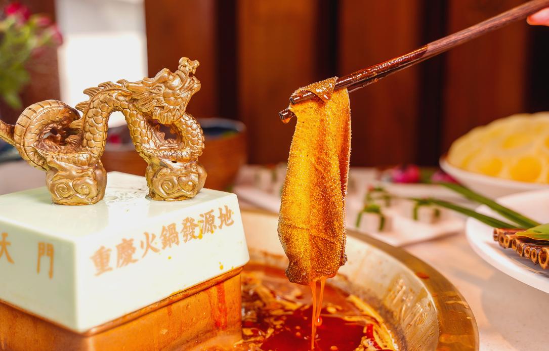 對(duì)面的火鍋店生意火爆，你該怎么辦？